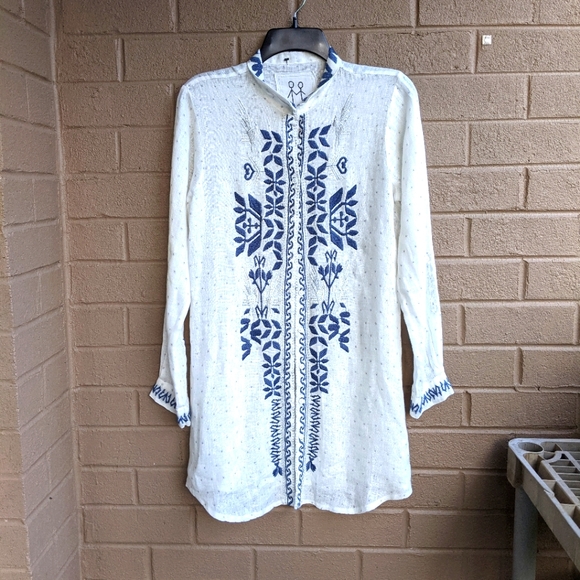 Johnny Was Embroidered Button Down Small - Picture 1 of 4